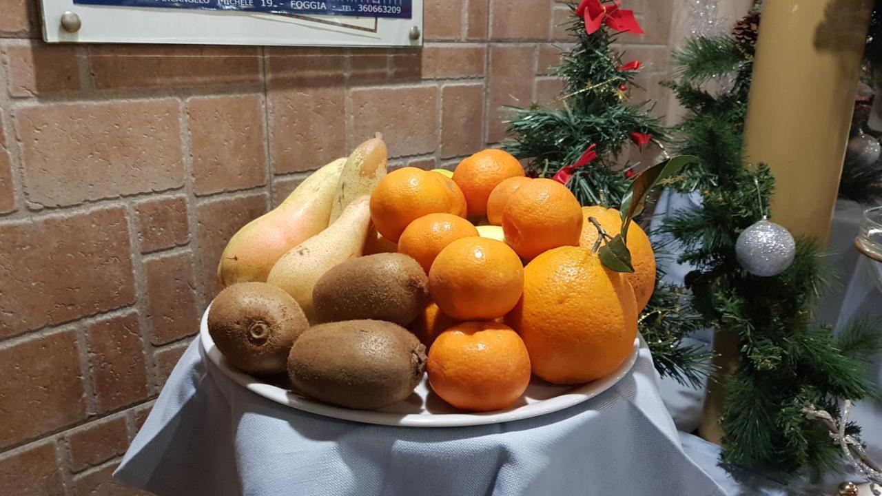 Hotel Holiday فوجيا المظهر الخارجي الصورة